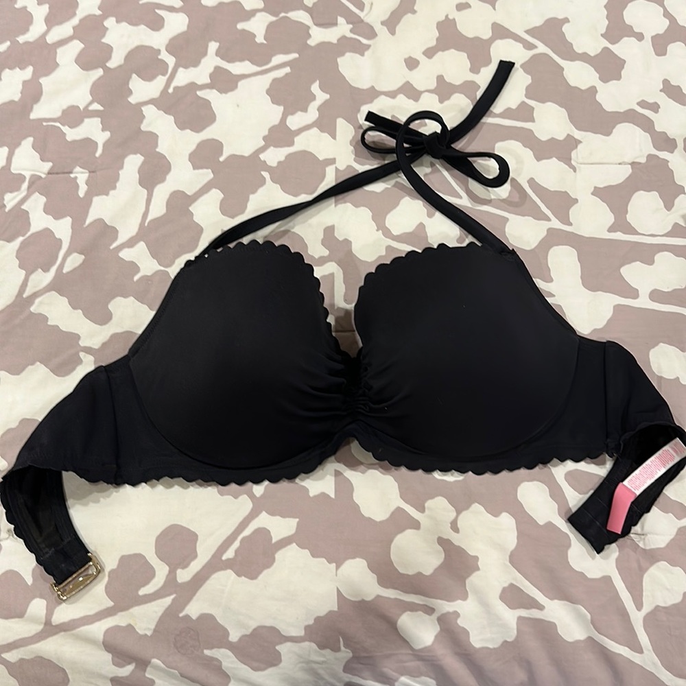 Victoria’s secret bathing suit top